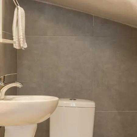 V Luxury Lägenhet *